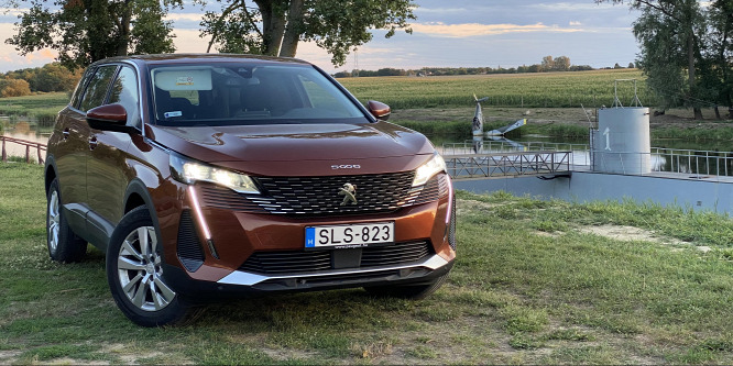 Létezik még elérhető áron csapatszállító? - Peugeot 5008 1.5 Blue HDi Active teszt
