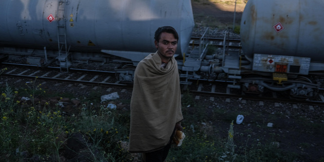 A kerítés az egyetlen hatékony módszer az illegális migrációra - videó