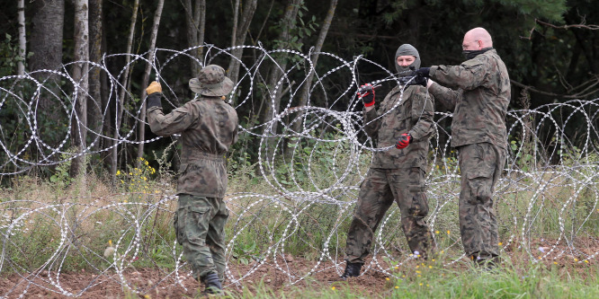 Kerítést épít Lengyelország a migránsok megállítására