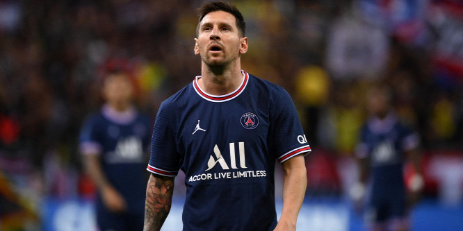 Egy hónapot kellett várni Lionel Messi első párizsi hisztijére