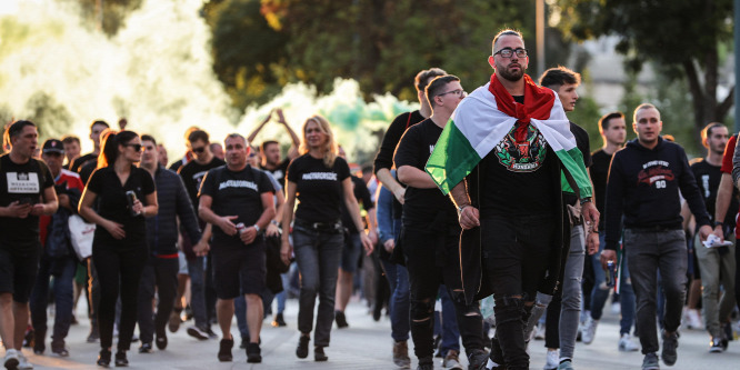 Így vonulnak a magyar szurkolók a Puskáshoz - képek