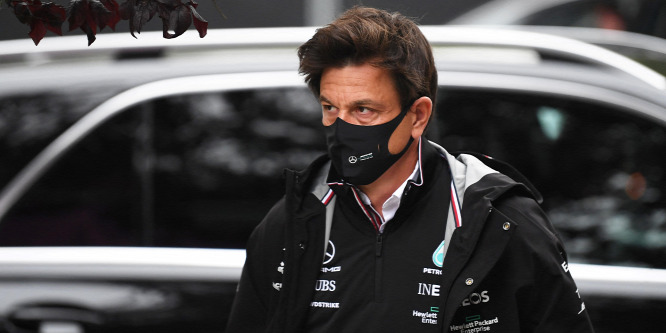 Albon Williamshez igazolása óriási csapás lehet a Mercedesnek