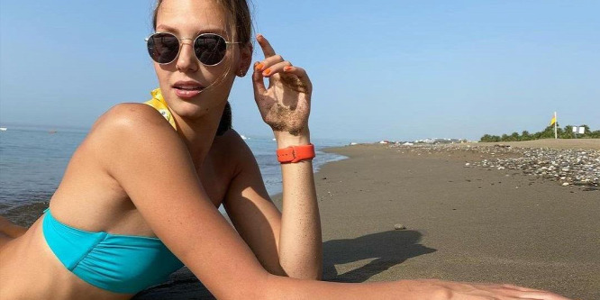 A szexi ukrán szinkronúszó csak a víz mellett érzi igazán jól magát - képek