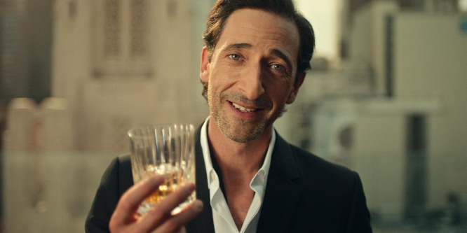 Magyarul köszönti a nézőket Adrien Brody - videó