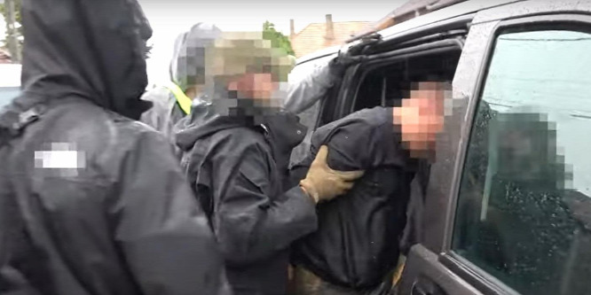 Politikusokat és bírókat akart megölni egy radikális csoport, elfogták őket - videó