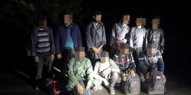 Ötvennégy migránst kaptak el az éjszaka a rendőrök Bács-Kiskun megyében
