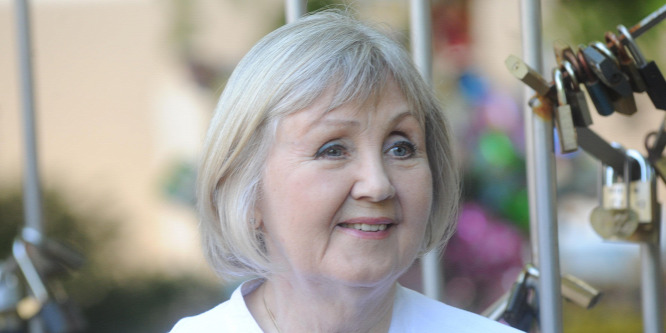 Gyerekkorunk kedvenc hangja: Halász Judit 79 éves!