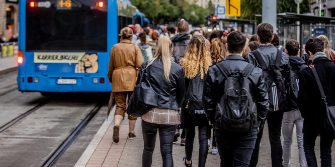 Kiderült, miért szenvedték meg sokan a reggeli munkába, iskolába utazást a Karácsony által vezetett fvárosban