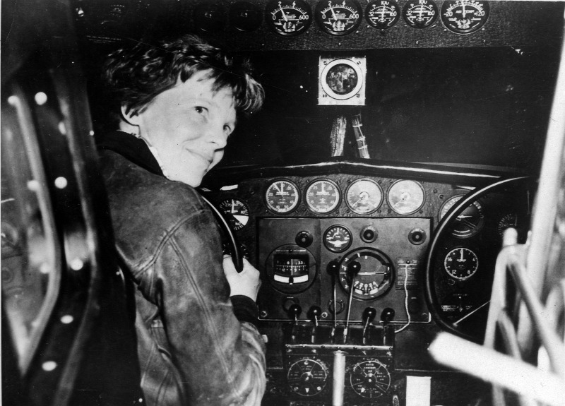 Szülei ellenezték, hogy pilótaleckéket vegyen, de Amelia hajthatatlan lázadó volt