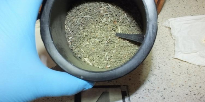 A reptéren bukott le egy tapolcai nő, aki külföldről rendelt drogot