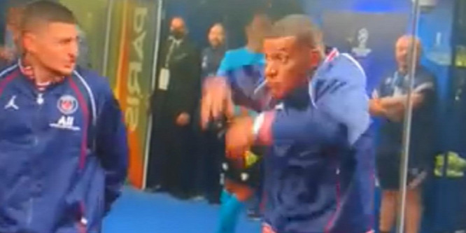 Kylian Mbappé majdnem összecsinálta magát félelmében - videó