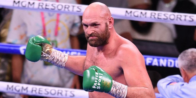 Töltött fegyverrel indulok harcba - közel két hónapja nem szexel Tyson Fury