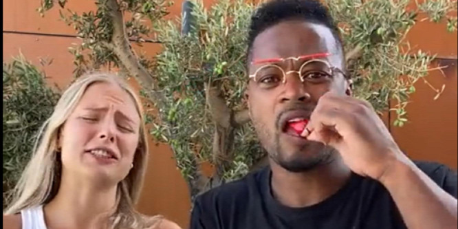 A ManUnited korábbi klasszisa felvágott a csípős paprika evésével, csuklás lett a vége - videó