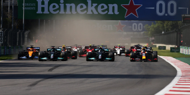 Bottas igazat adott az őt hibáztató Hamiltonnak és Wolffnak