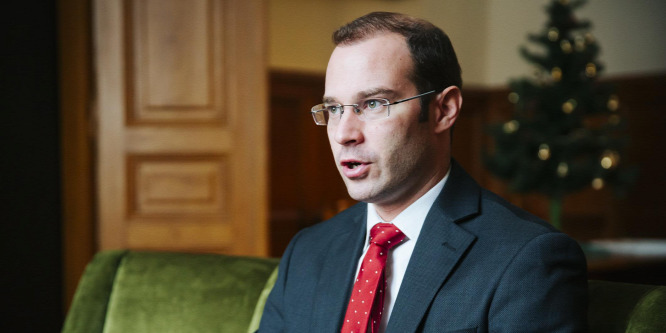 Hollik István: Gyurcsányék nem tettek le arról, hogy eltöröljék a rezsicsökkentést