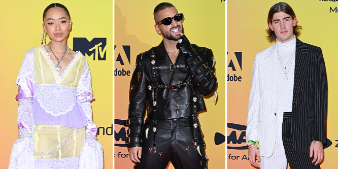 MTV EMA 2021: extrém szerelésben vonultak a sztárok, Maluma bőrszerkóban érkezett a díjátadóra