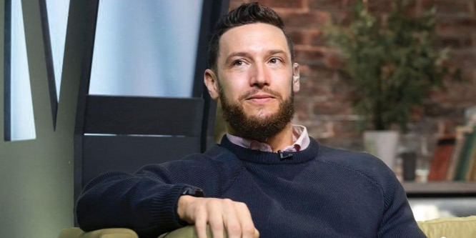 "Úgy váltogatod a nőket, mint más a tévécsatornákat" - nekiesett egy kommentelő Shane Tusupnak