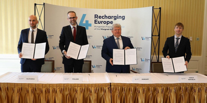 A visegrádi országok közös nyilatkozatban állnak ki a klímavédelmi célok elérését szolgáló atomenergia mellett