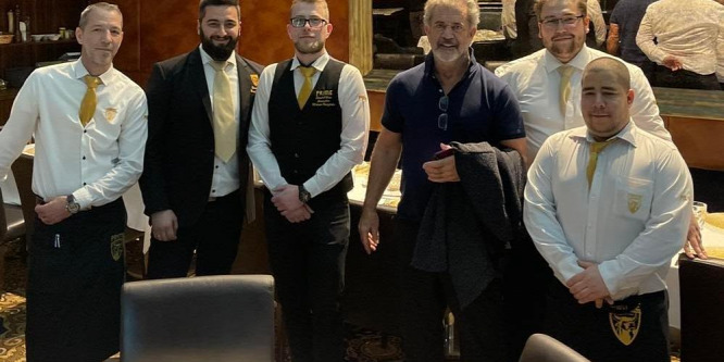 Sorra járja Budapest éttermeit Mel Gibson, aki két hétig hazánkban tartózkodik - Fotó
