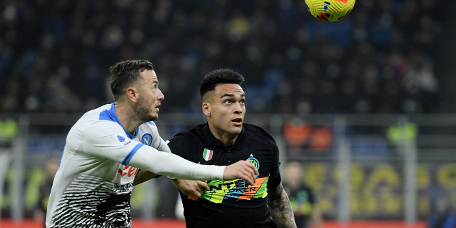 Az Inter látványos meccsen vette el a Napoli veretlenségét a Serie A-ban
