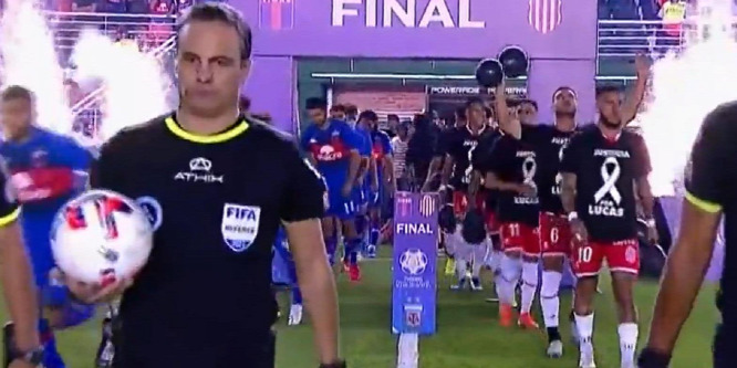 Szuperhősökké váltak: a Bosszúállók zenéjére vonultak be az argentin focisták a döntőre - videó