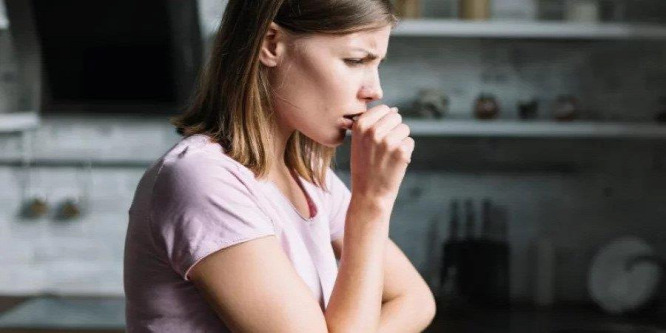 Köhögés, torokfájás, fülgyulladás? Reflux is okozhatja!