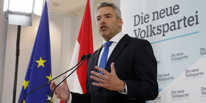 Beiktatták hivatalába az új osztrák kancellárt