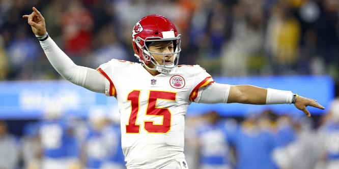 Óriási fordítás, hosszabbításban nyert a Kansas City Chiefs az NFL-ben - videó