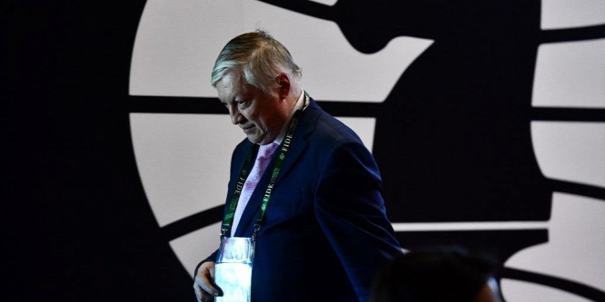 Karpov szerint jelenleg nincs vb-győzelemre esélyes orosz sakkozó