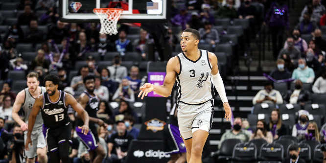 144 volt a vasárnapi nyerőszám az NBA-ben