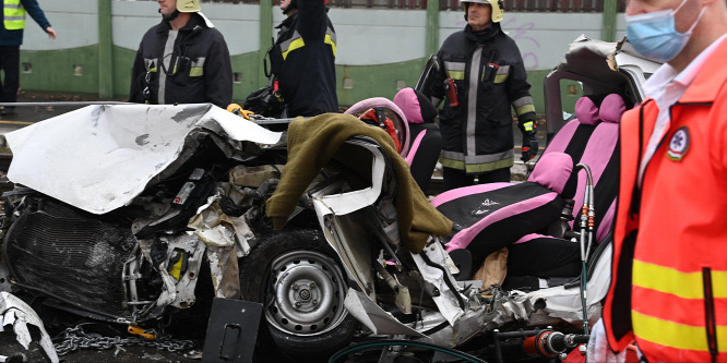 Újabb megdöbbentő részletek a Soroksári úti halálos tragédiáról: brutálisan gyorsított a BMW-s