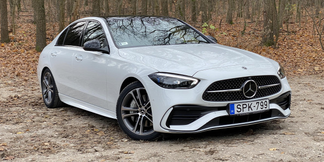 A Baby-Benz mostanra nőtt fel igazán - Mercedes C 300 AMG Line teszt