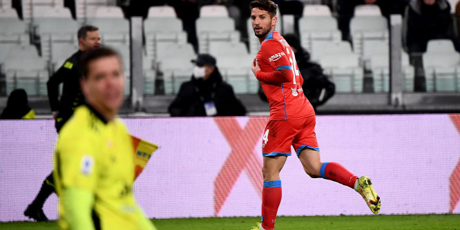 Döntetlen a Juventus-Napoli rangadón
