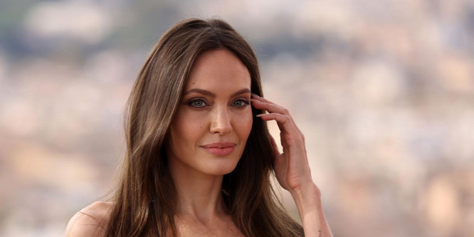 Angelina Jolie elment Ukrajnába, aztán egy bunkerbe menekítették - videó