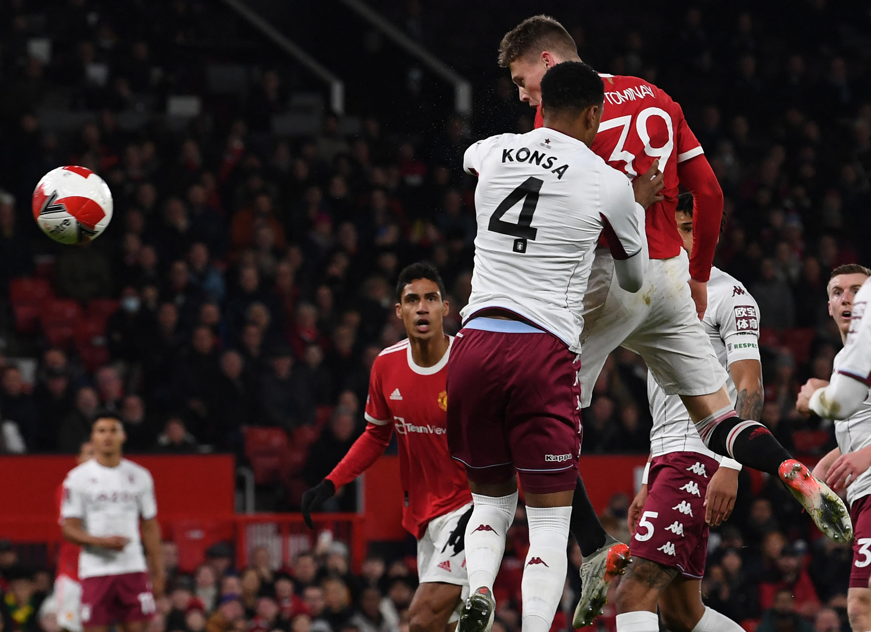 Ronaldo nélkül győzött és jutott tovább az FA-kupában a Manchester United