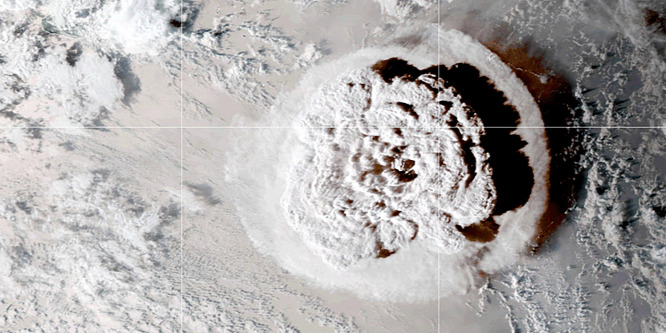 A tongai vulkánkitörés több száz hirosimai atombombával is felért - videó