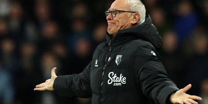 Kirúgta Ranierit a kiesés elől menekülő Premier League-csapat