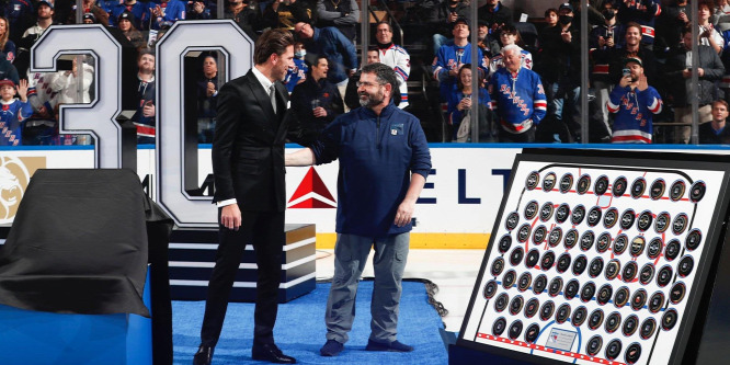 A New York Rangers visszavonultatta a legendás svéd hokis mezszámát - képek, videó