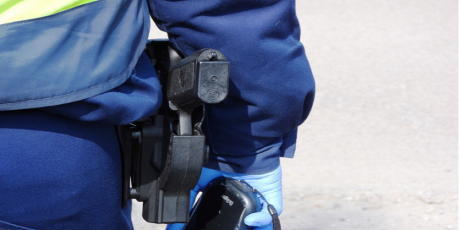 Rendőrnek adta ki magát egy rabló Miskolcon