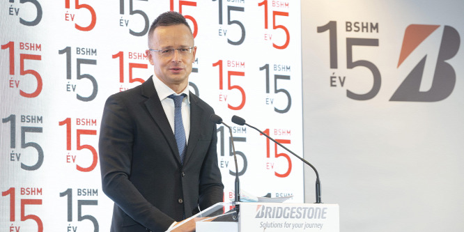 Szijjártó Péter: A Bridgestone is élt a kormányzati támogatás lehetőségével
