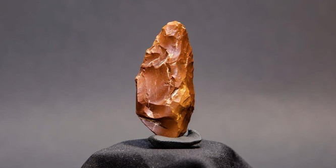 Neandervölgyiek által használt kőeszközt fedeztek fel egy barlangban
