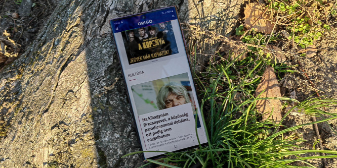 Egy percig tölt 45 wattal a Galaxy S22 Ultra