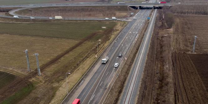 Megkezdődik a 33-as számú főút négysávosra bővítése