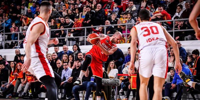 Csodagyőzelmet aratott a magyar kosárválogatott Montenegróban