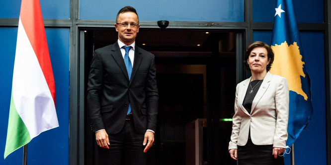 Szijjártó Péter: Nem engedélyezzük halált okozó fegyverek átszállítását Magyarország területén - videó