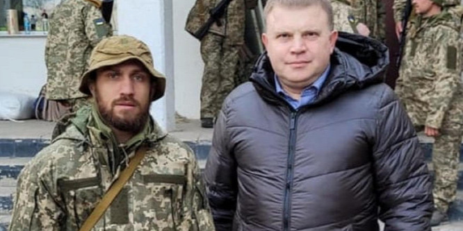 A címmeccsre készülő legendás sztárbokszoló beállt az ukrán hadseregbe