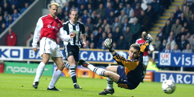 20 évvel ezelőtt született a Premier League történetének egyik legszebb gólja - videó