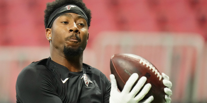 Kegyetlen büntetést kapott a liga meccseire fogadó NFL-sztár