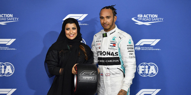 Nők vezették Räikkönen egykori autóját és történelmet írtak