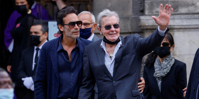 Édesapjával közös videót tett közzé Anthony Delon - Így fest most a legendás színész